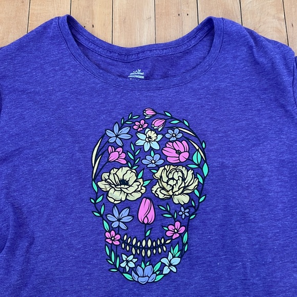 3 for $12 halloween tee - Picture 2 of 3